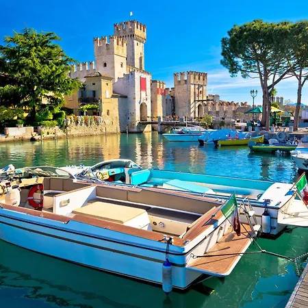 Magnolia House - Happy Appartement Sirmione